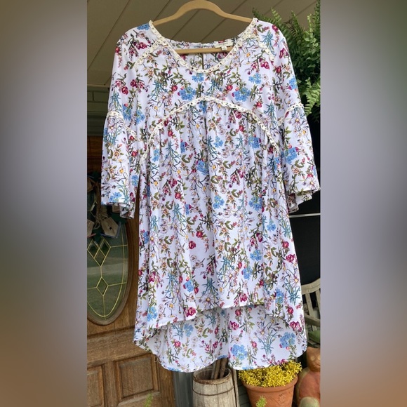 Adorable Umgee. Perfect for Spring. - Picture 4 of 6